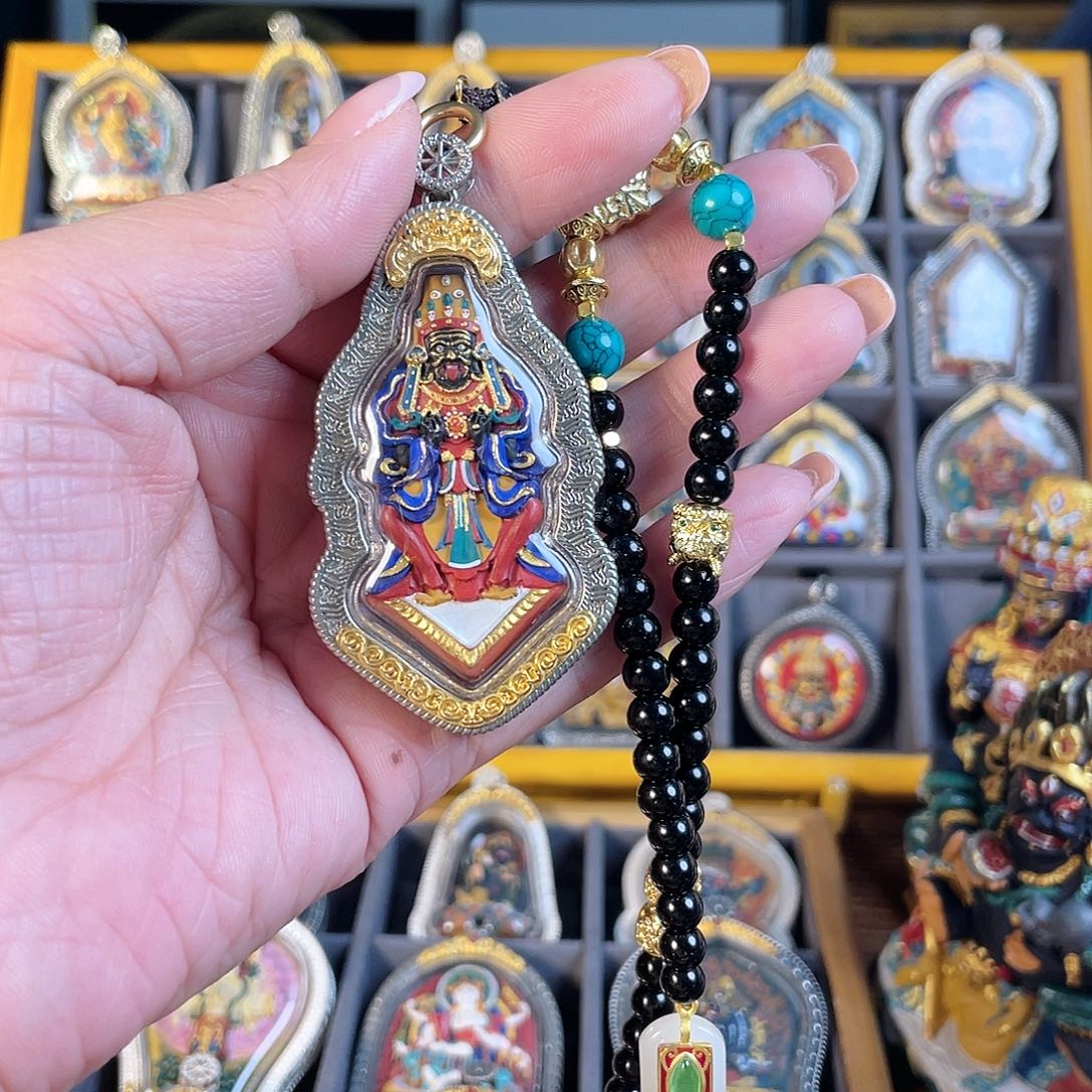 泥塑纯手绘扎基拉姆擦擦吊坠藏银壳有绳有礼盒