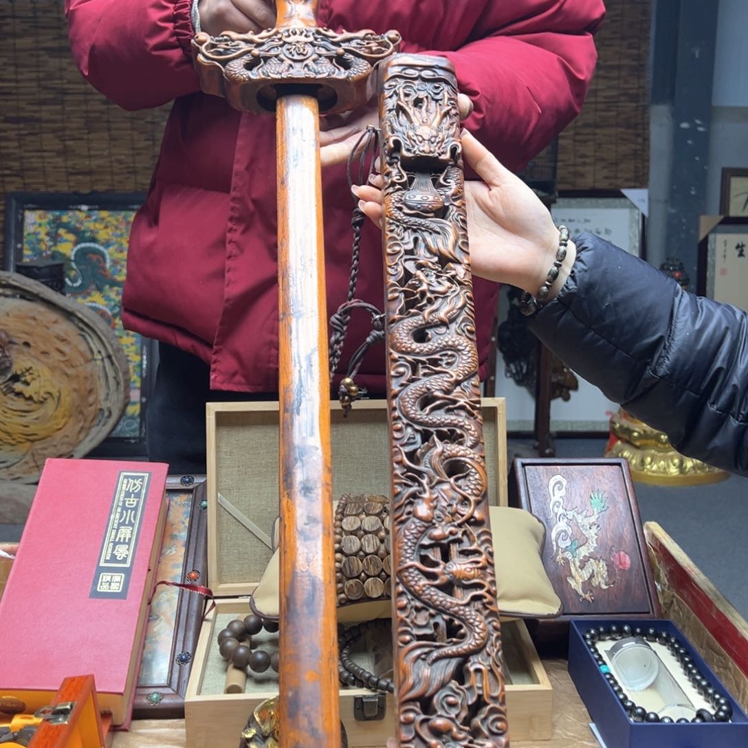 大叶紫檀（黑酸枝木类）
