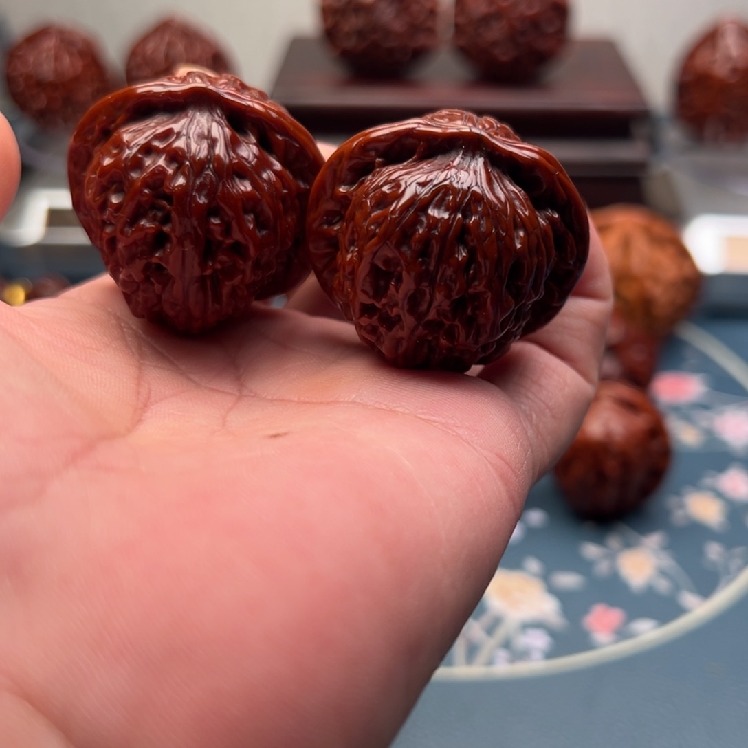 猴头核桃把件@*.百年老狮子头