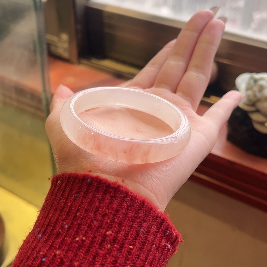 石英质玉手镯未镶嵌云*