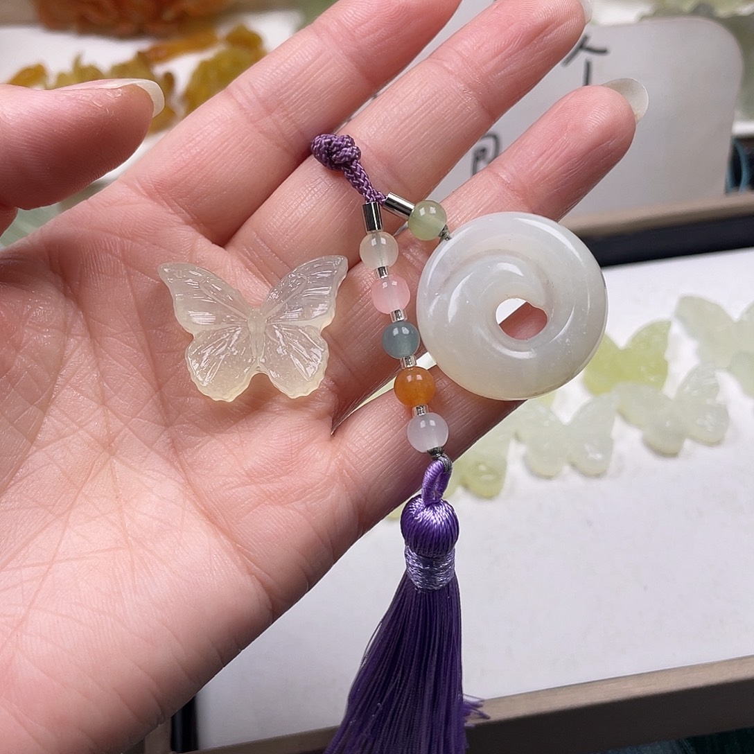 ****t蛇纹石玉未镶嵌颈饰