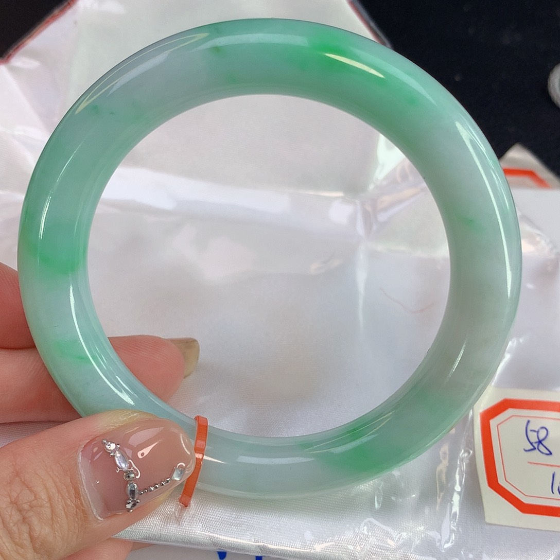 翡翠手镯未镶嵌天然A货翡翠109