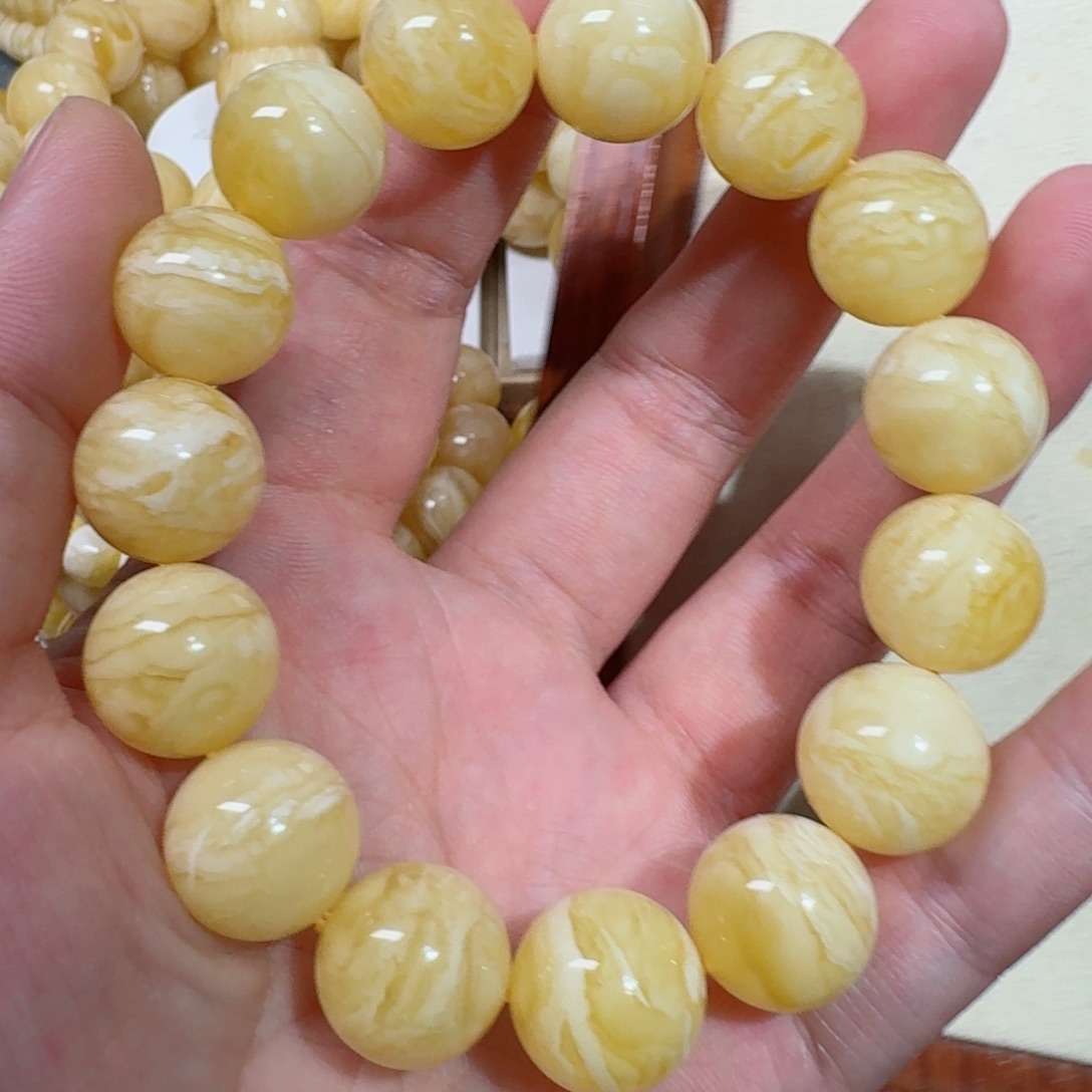 我***笔琥珀未镶嵌手链蜜蜡手串