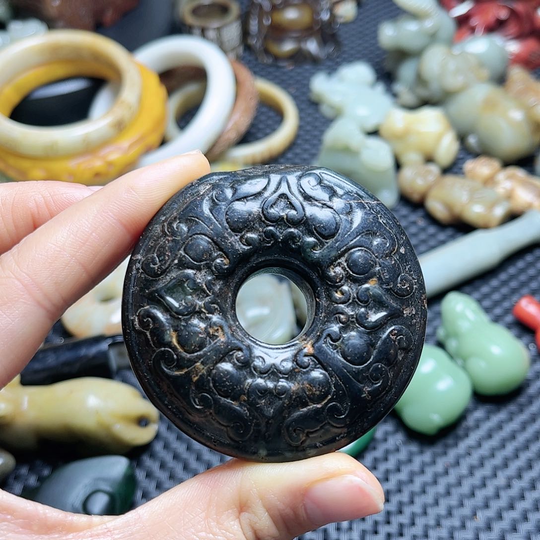 白玉菩提吊坠摆件