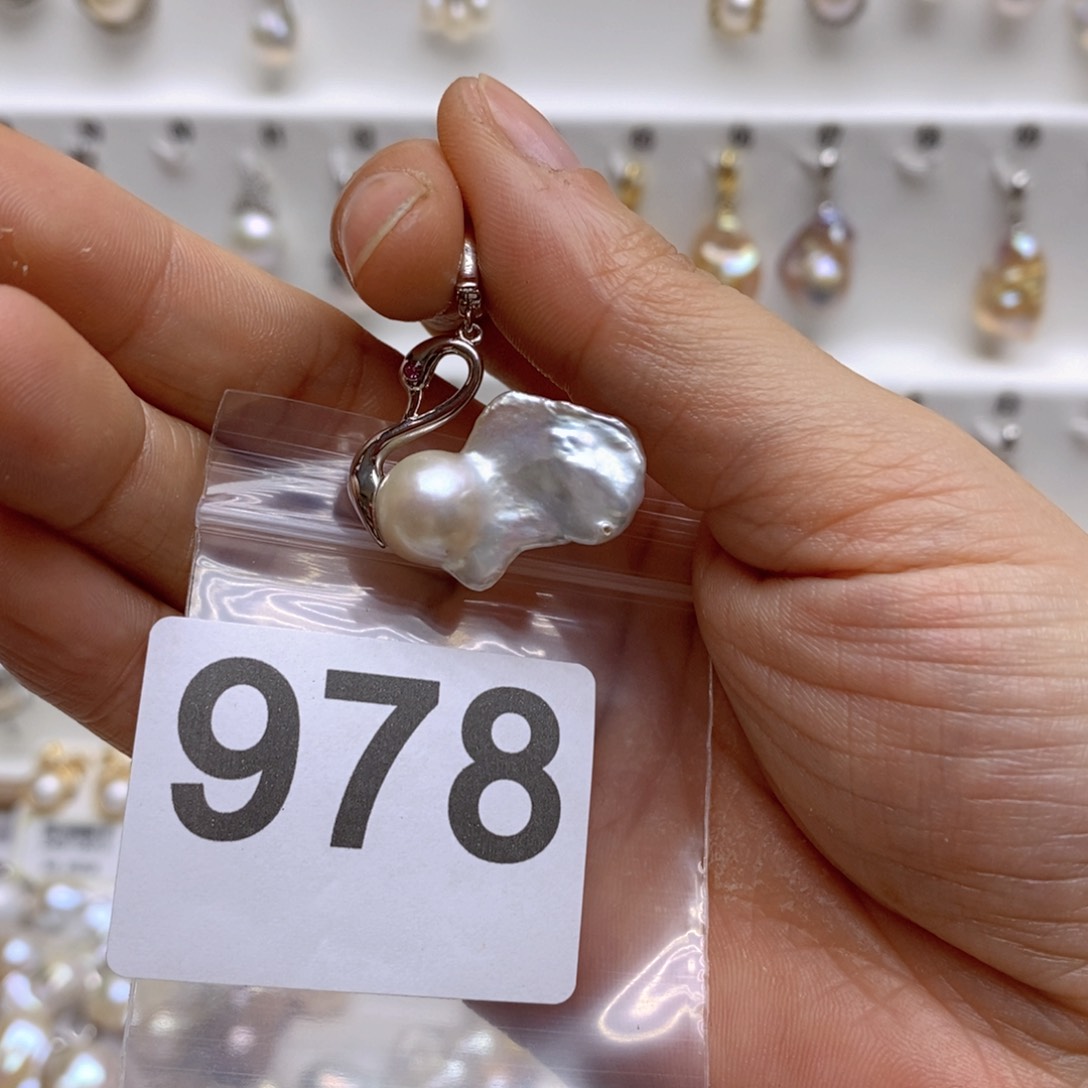 淡水珍珠颈饰银S925镶嵌978