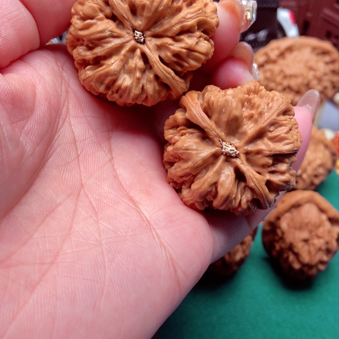 文玩核桃吊坠平谷粗筋40已打底