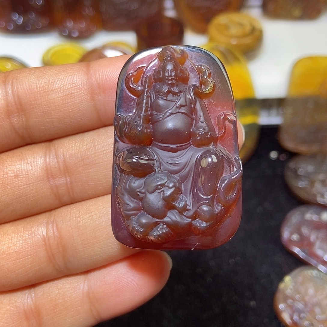 琥珀未镶嵌颈饰缅甸天然琥珀吊坠