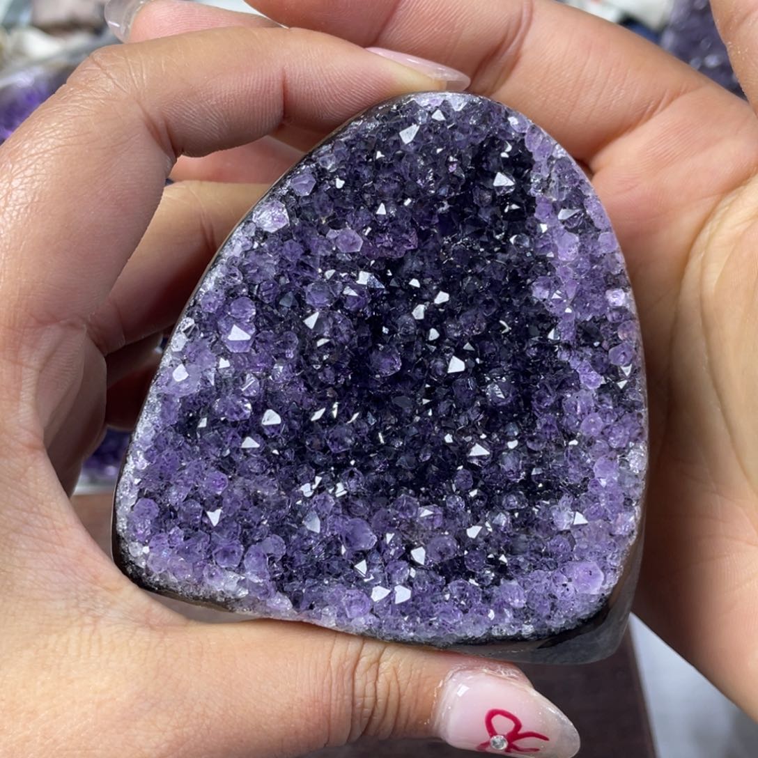 紫晶大型摆件（非配饰）未镶嵌