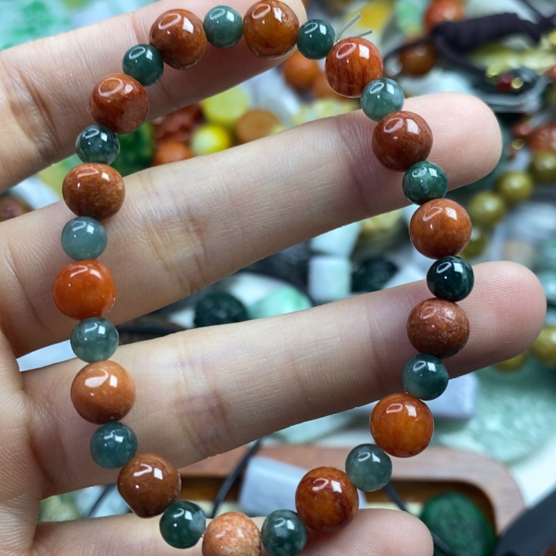 翡翠未镶嵌颈饰多样式随机发货