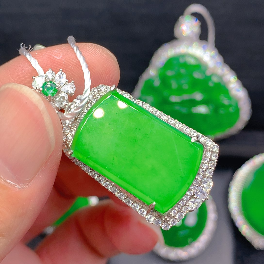 翡翠银S925镶嵌颈饰吊坠