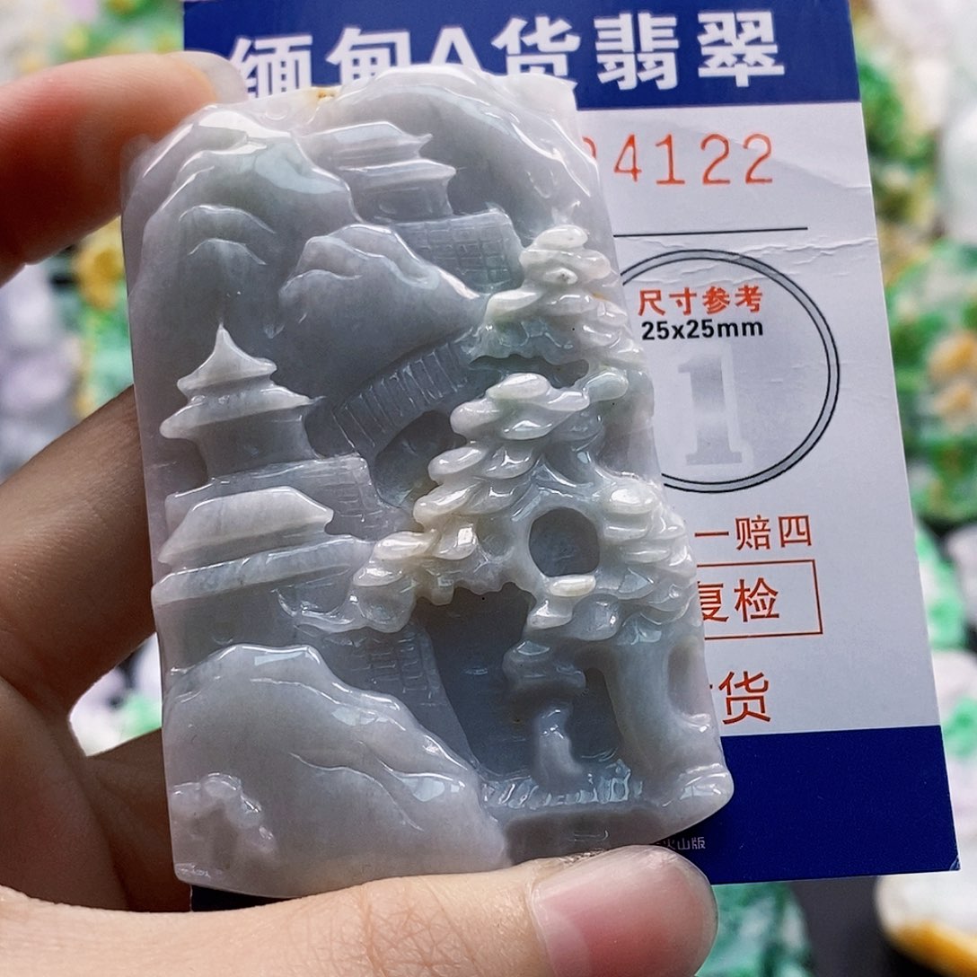 吊坠(不含链)未镶嵌翡翠