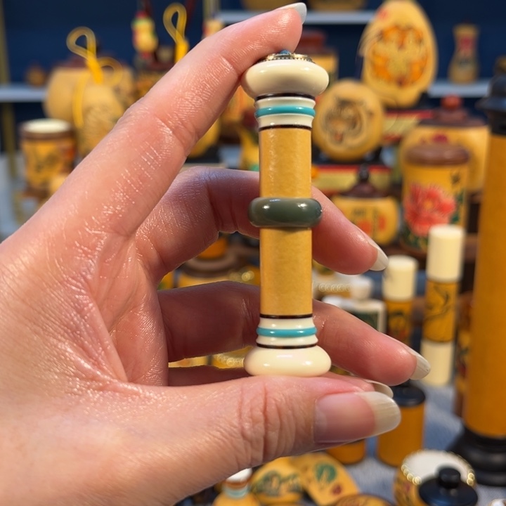 大叶紫檀（黑酸枝木类）