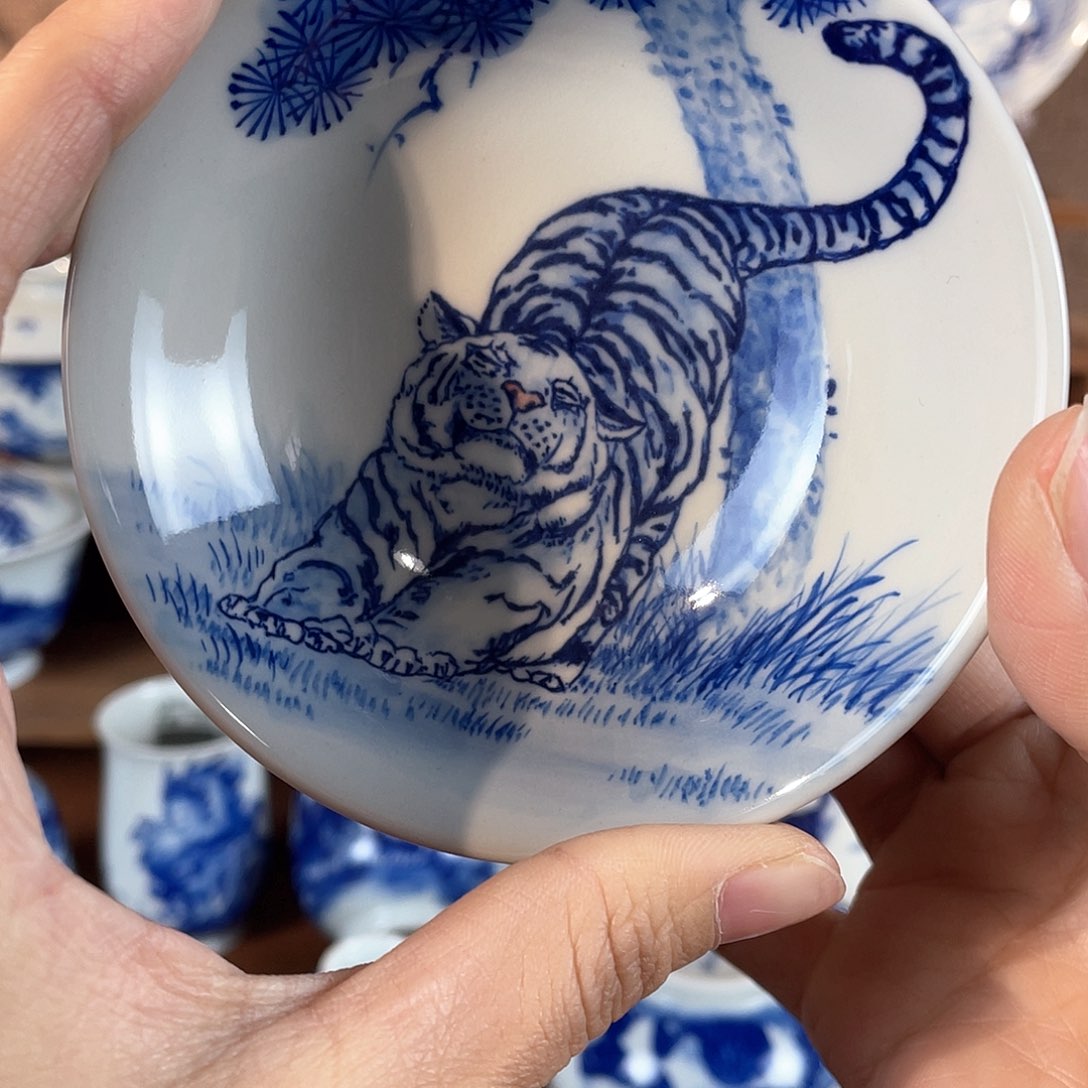 拾艺致物老虎下山普洱杯