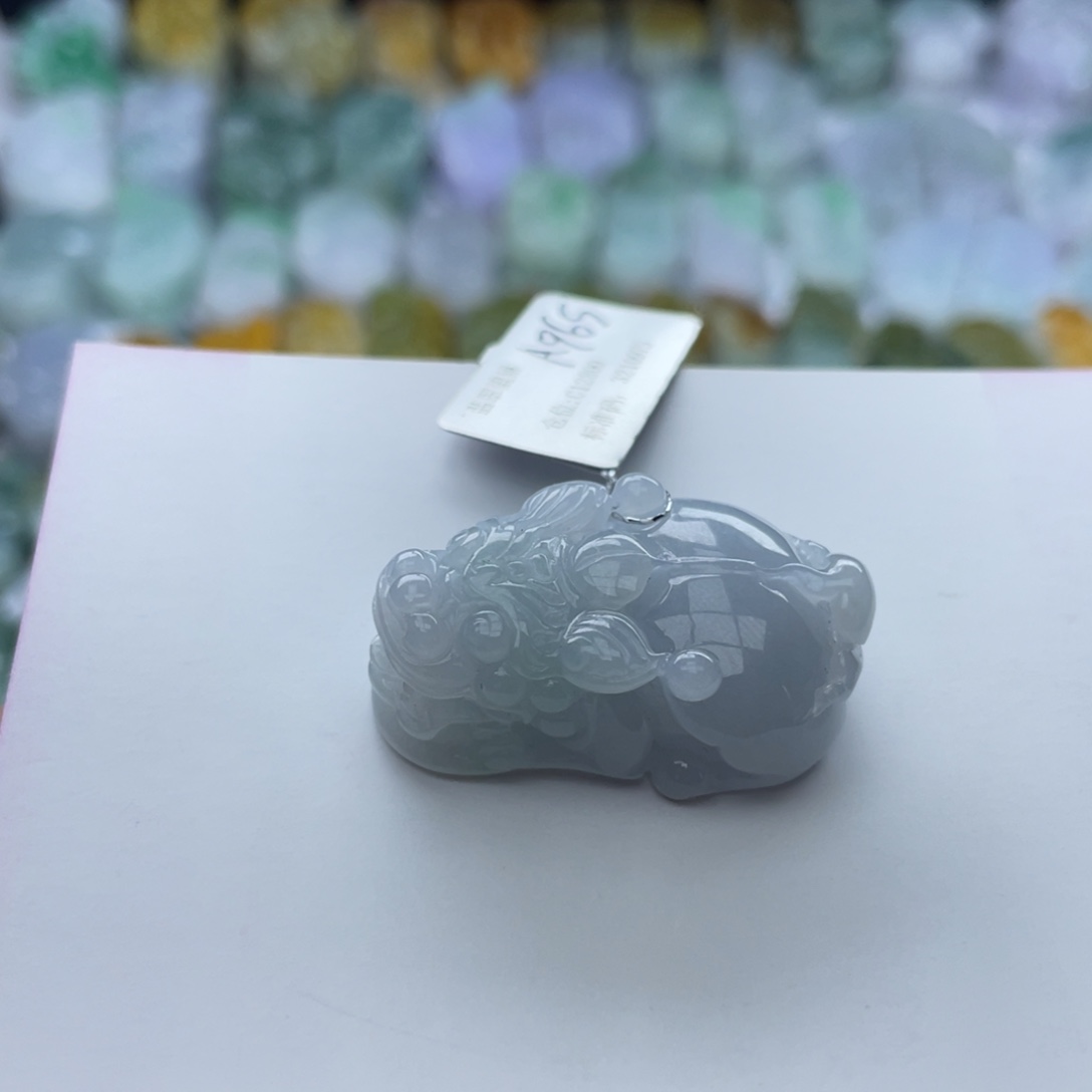 翡翠颈饰未镶嵌貔貅