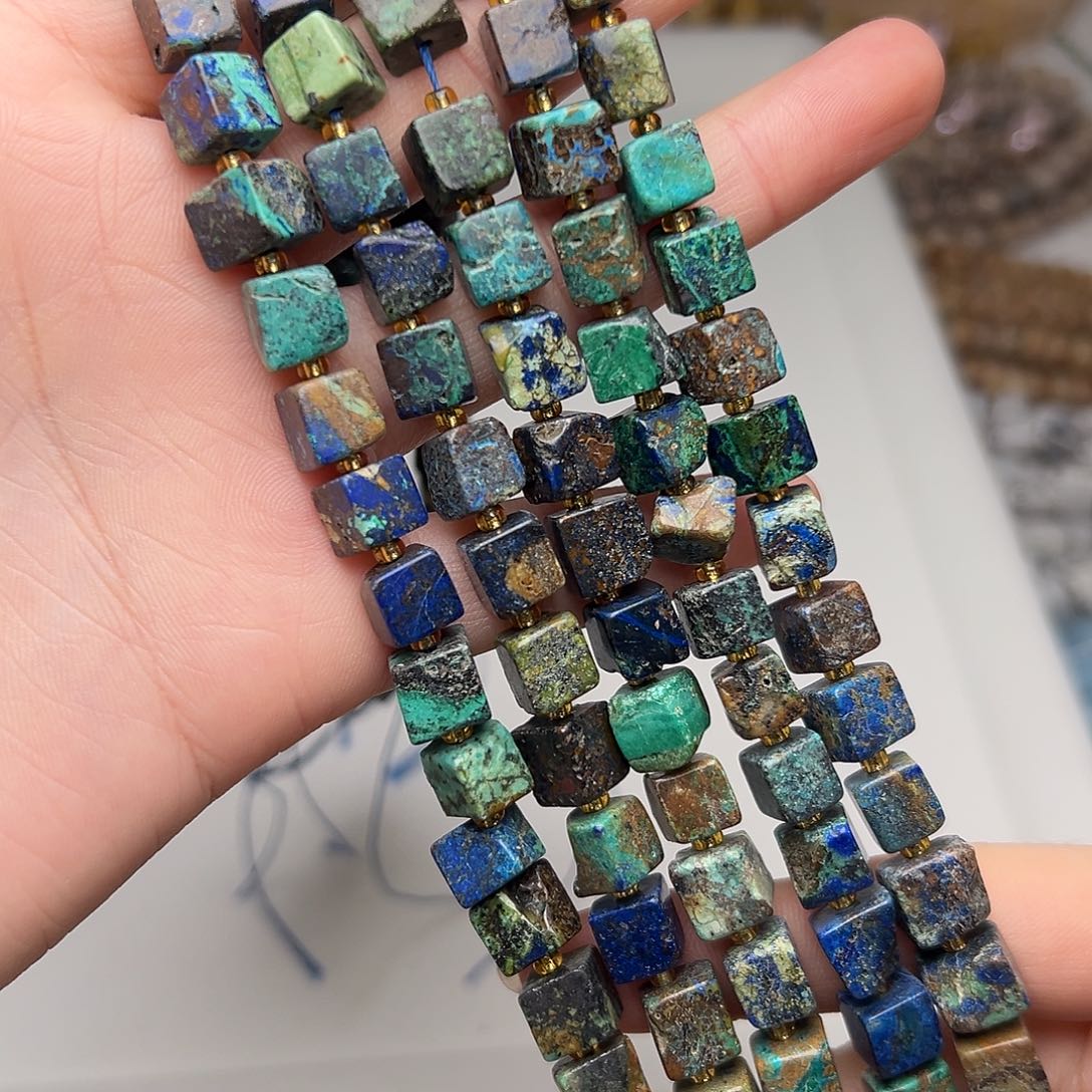 玛瑙/玉髓合金珠宝半成品Y98。7.6mm天然凤凰青金石随形方糖一条