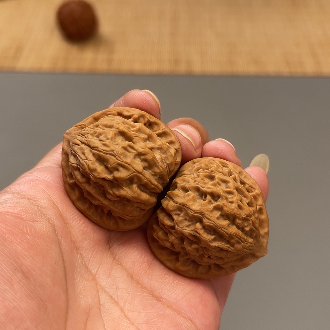 把件猴头核桃39×37全品头茬金牛狮子头XM3511