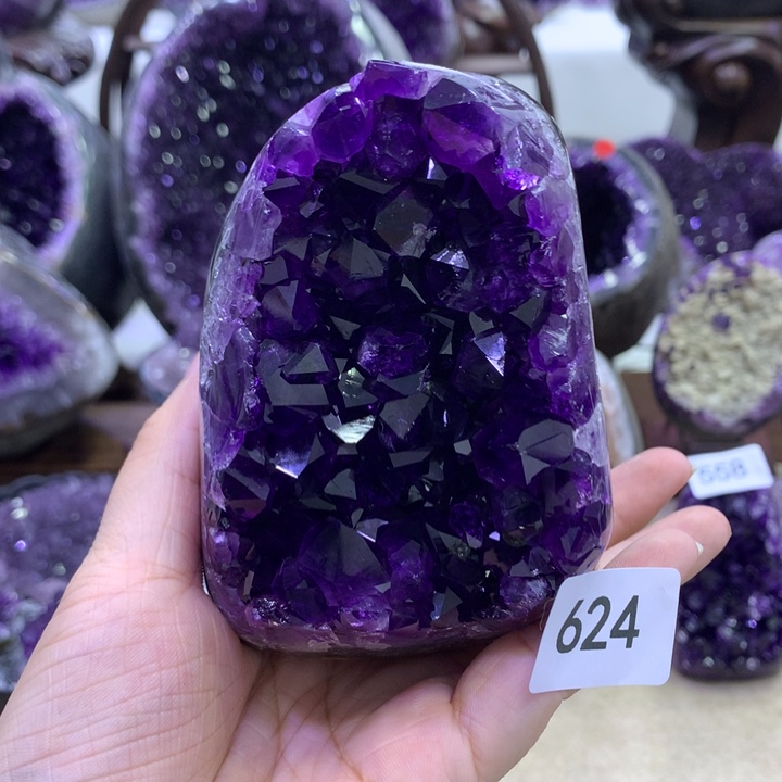 未镶嵌大型摆件（非配饰）紫晶
