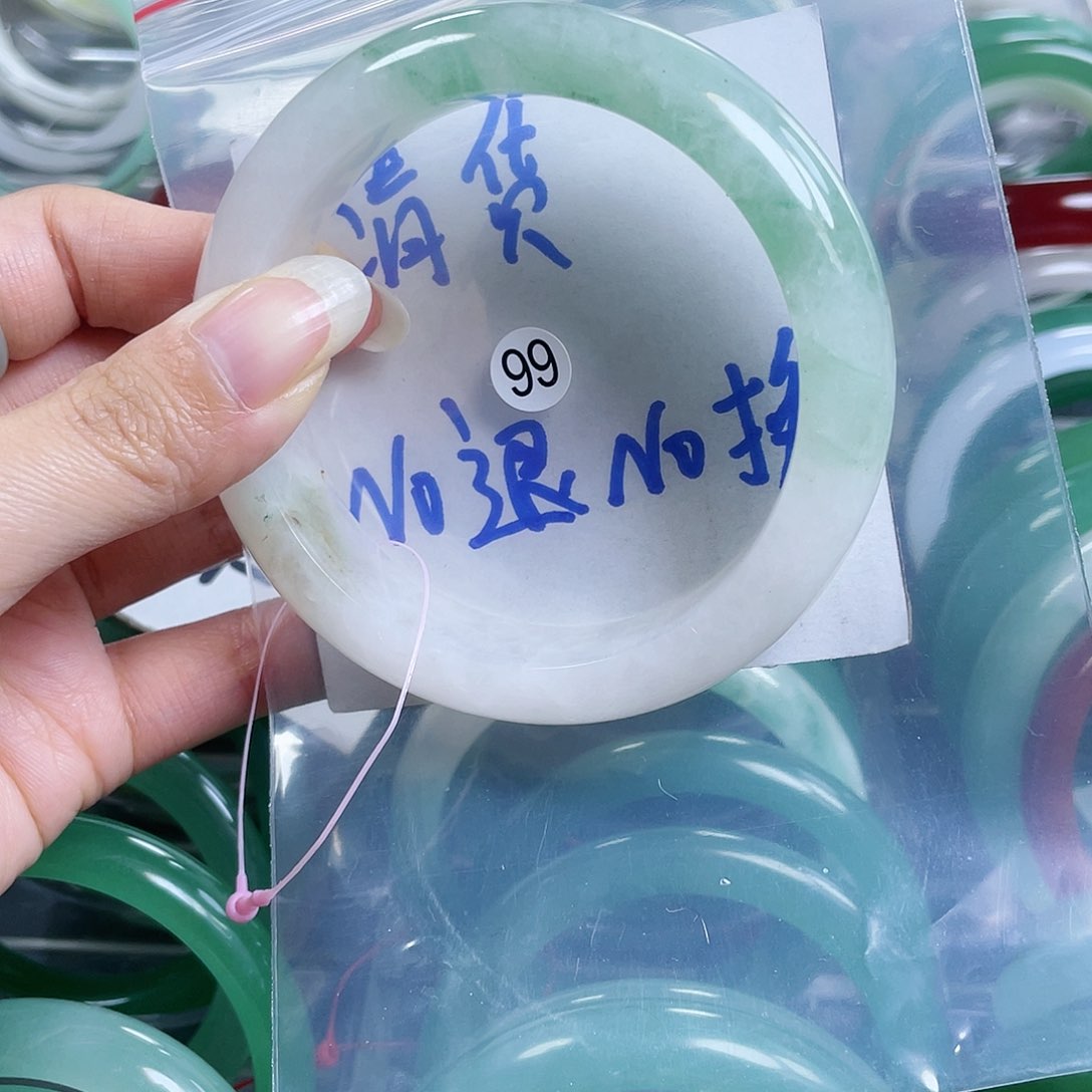 石英质玉颈饰未镶嵌61