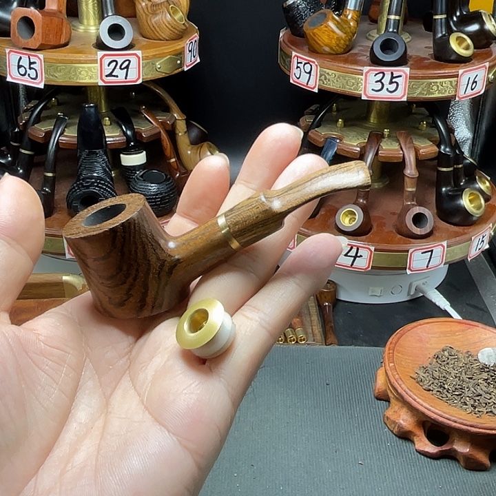 29，黄花梨炭层三用小锤子弯斗