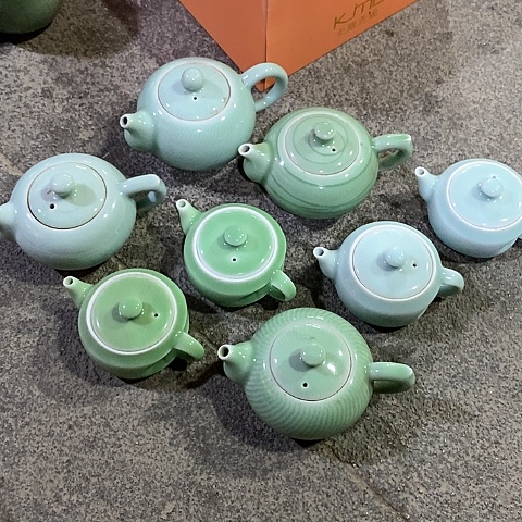 瓶图**儿龙泉青瓷龙泉青瓷