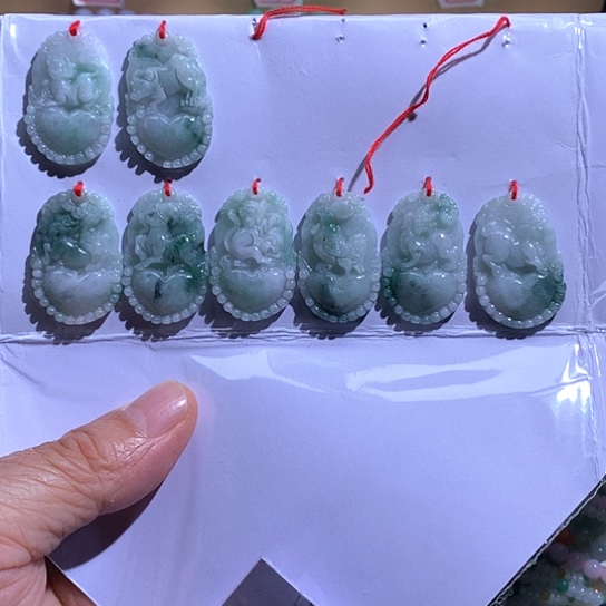 翡翠未镶嵌颈饰多个发其一13