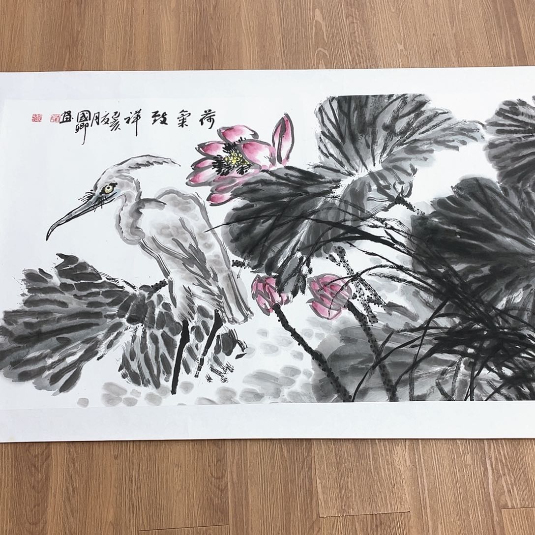 国画把门反锁门在窗户下