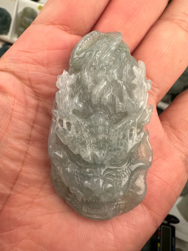 翡翠霸气精工龙柱黑绿老蓝水翡翠