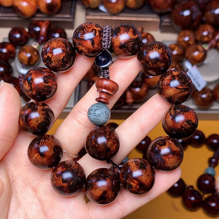 花梨木类手串/手链风化土埋料瘤疤老料高货1.8.082