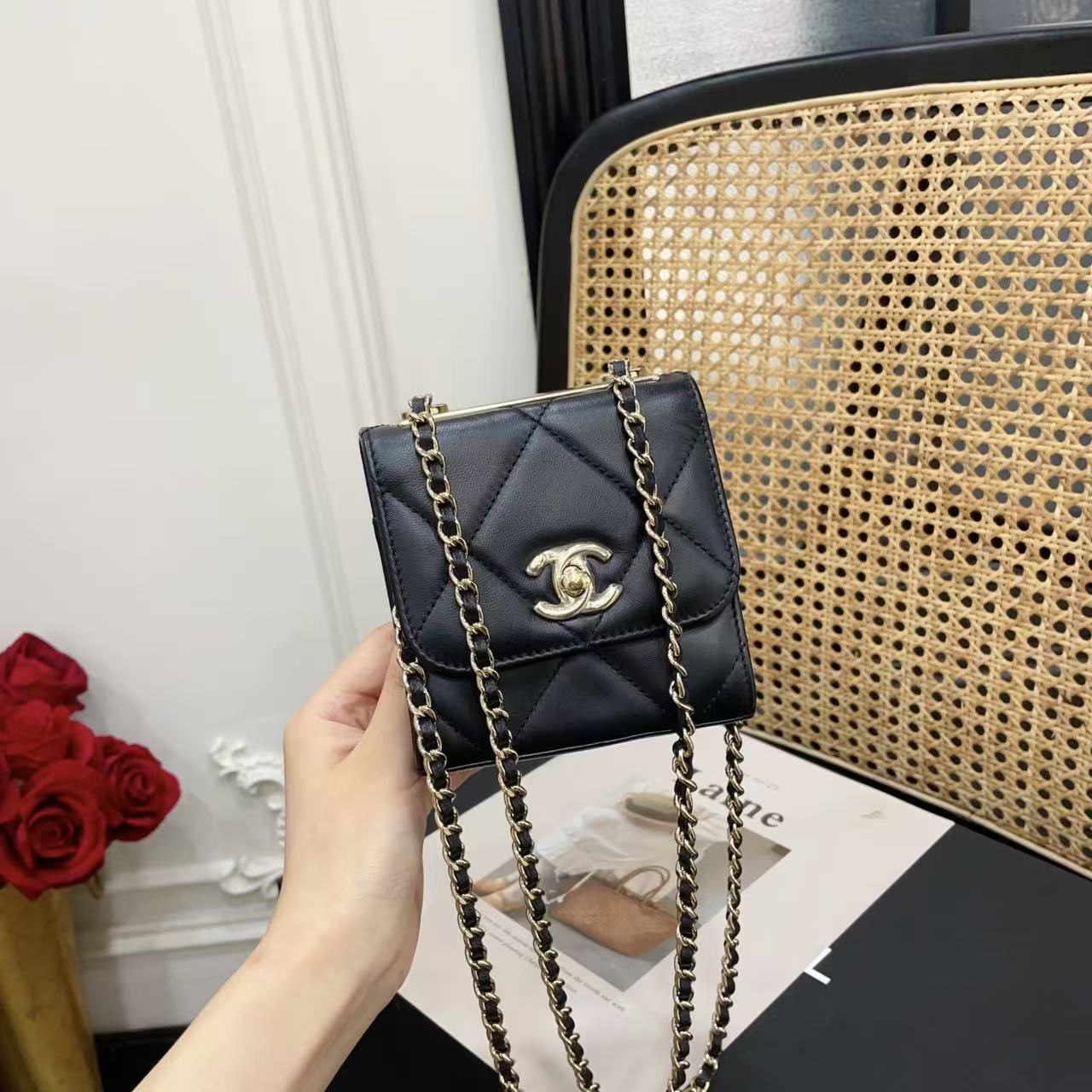 95新 Chanel/香奈儿 trendycc mini黑色金扣羊皮单肩包/76940192