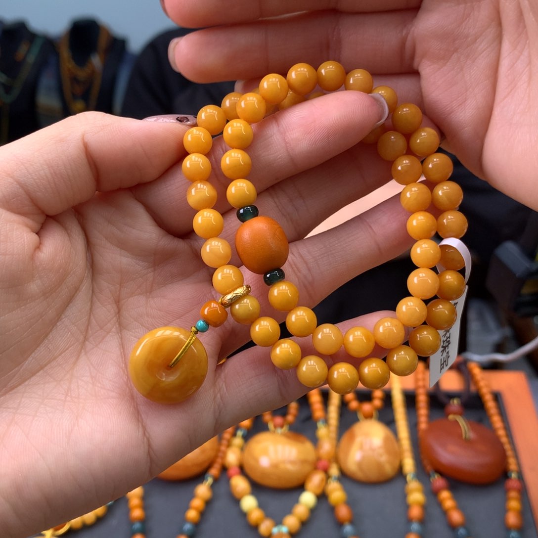 蜜蜡手串未镶嵌多样性发