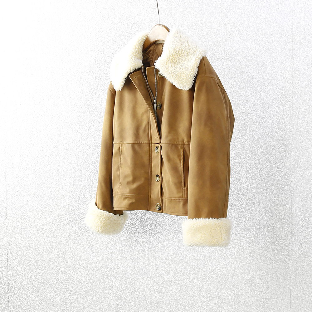 .松脂琥珀 8.3羊毛 短外套