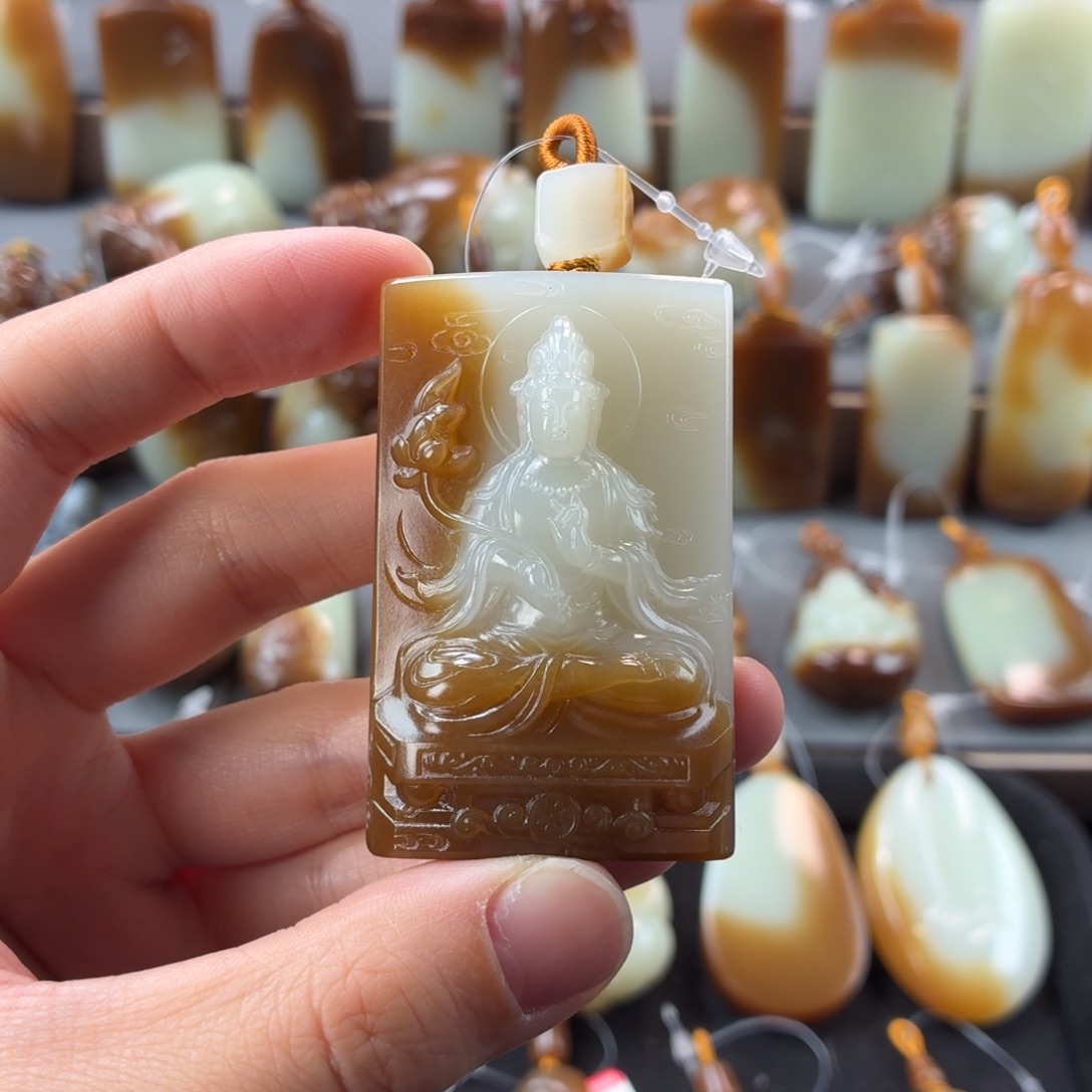 和田玉未镶嵌颈饰