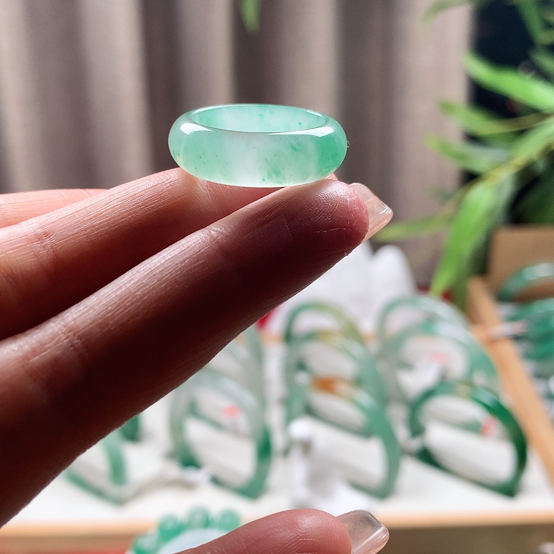 石英质玉手镯未镶嵌直径18