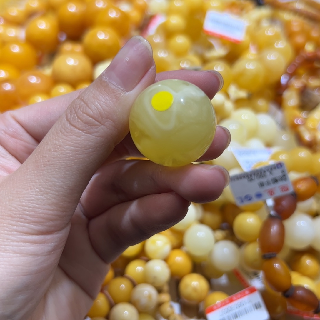 琥珀珠宝奇石未镶嵌