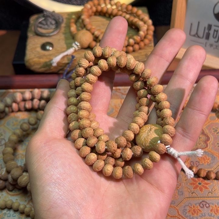 薛***喵吊坠凤眼菩提酸枣核凤眼菩提原皮树王108