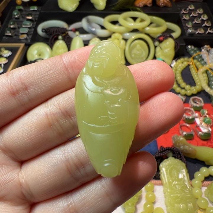 和田玉（黄玉）颈饰未镶嵌