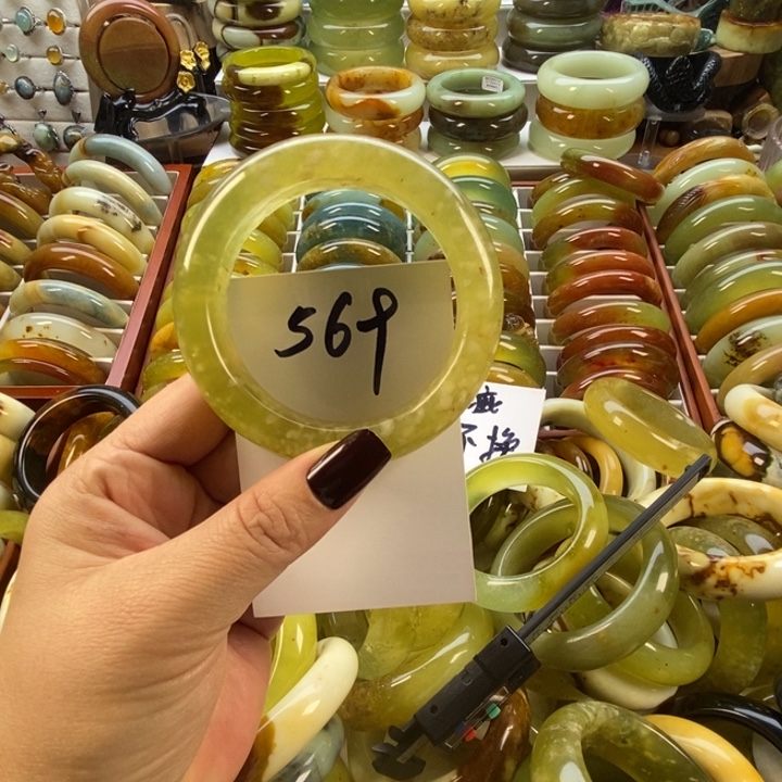 蛇纹石玉未镶嵌手镯57