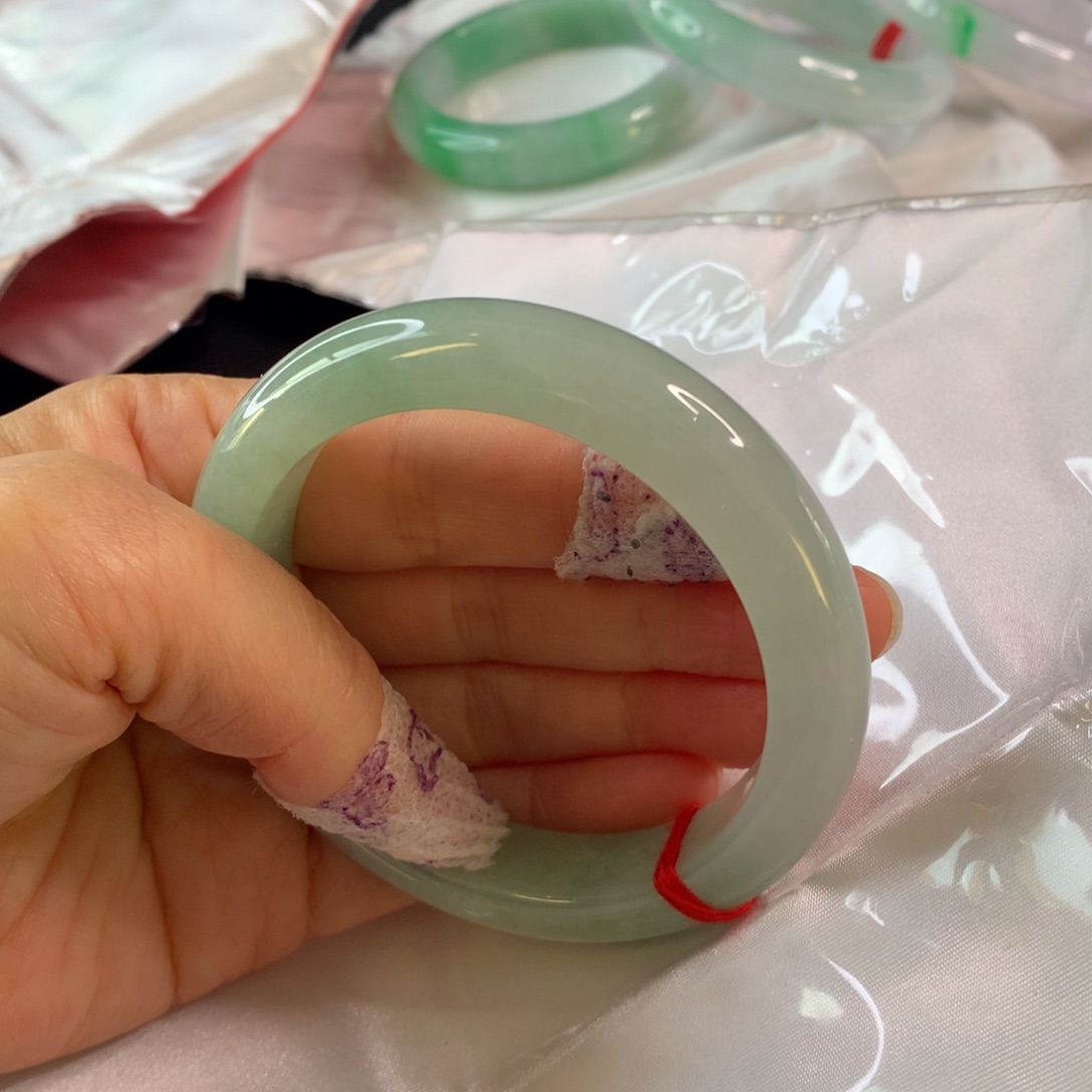 翡翠未镶嵌手镯翡翠手镯58