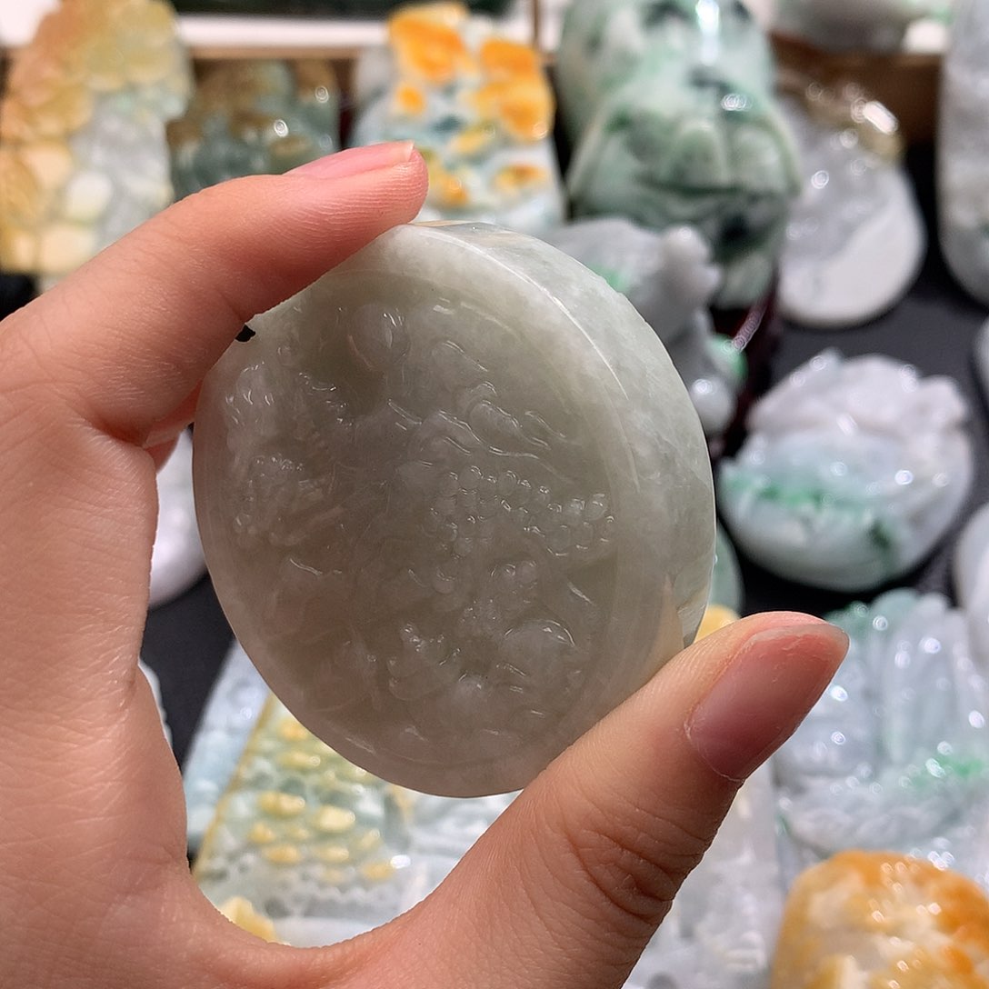 翡翠未镶嵌吊坠(不含链)