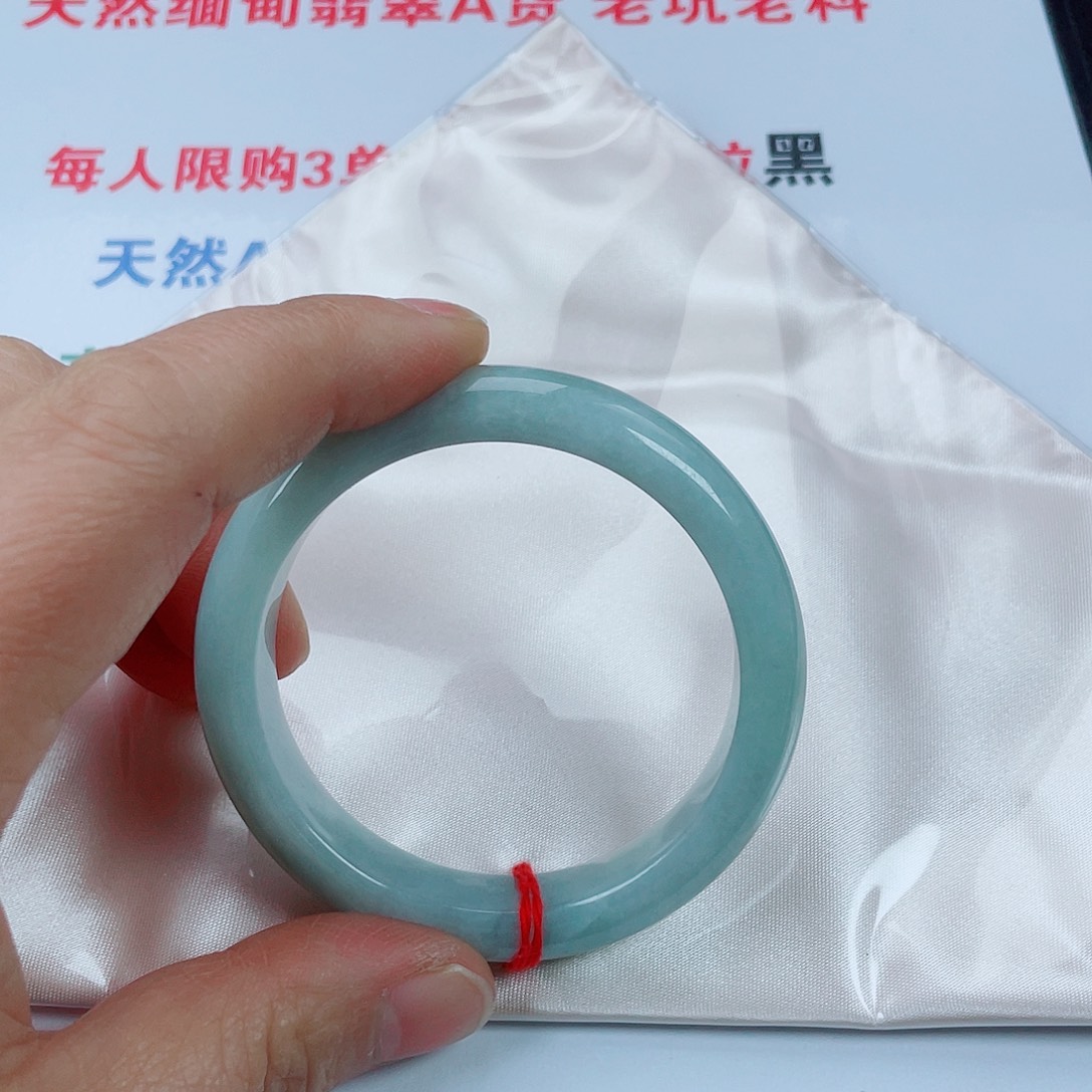 樱***漫翡翠未镶嵌手镯天然翡翠手镯52