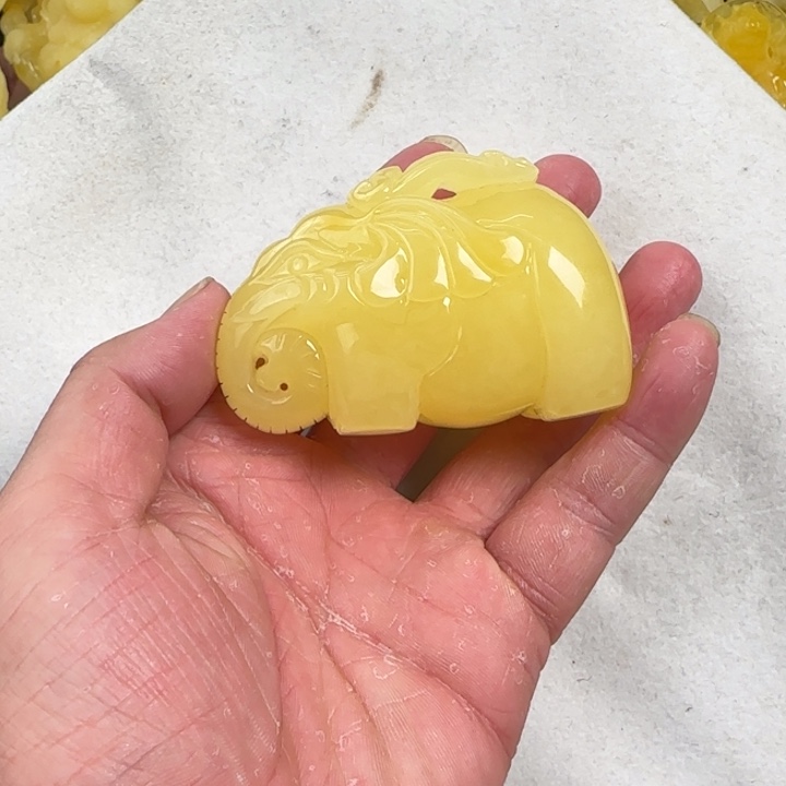 蜜蜡珠宝奇石未镶嵌