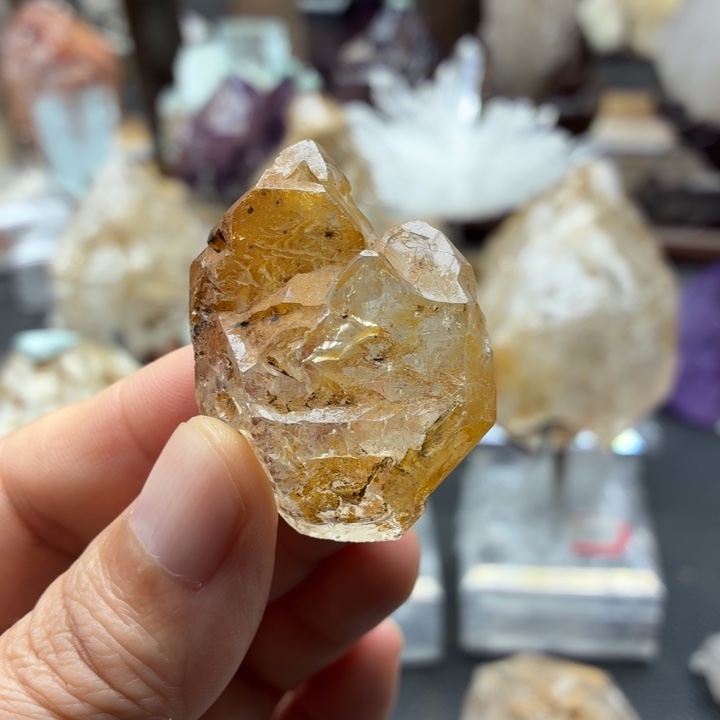 摆件未镶嵌水晶黄泥骸骨