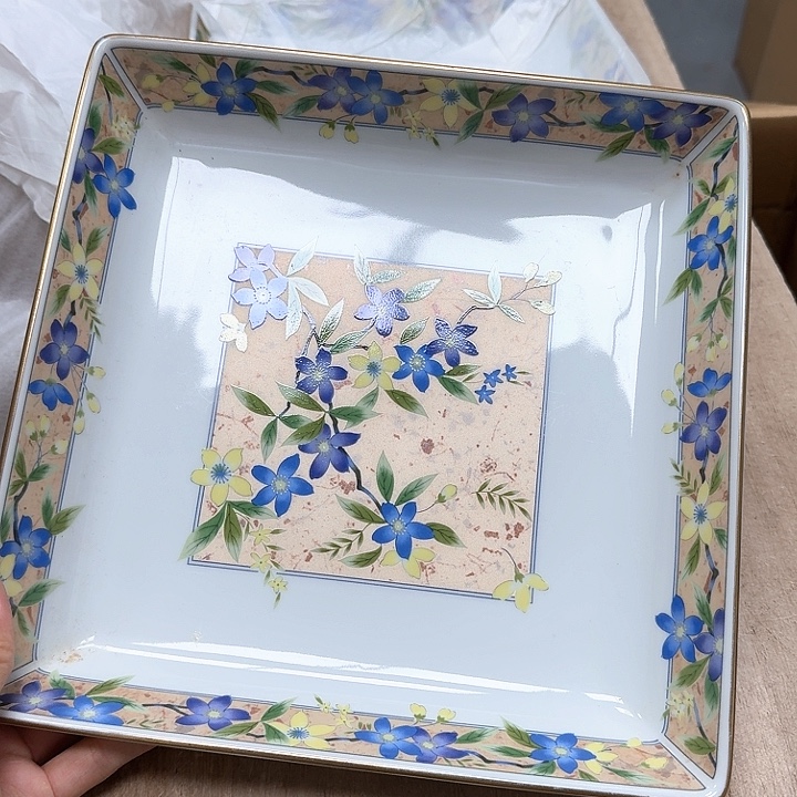 瓷片划划划噗哈哈哈哈哈哈哈