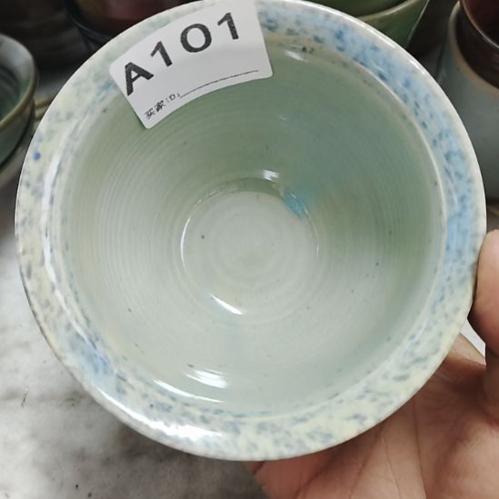 瓷片五厂，七厂各种摆件，瓷片，均有瑕疵！