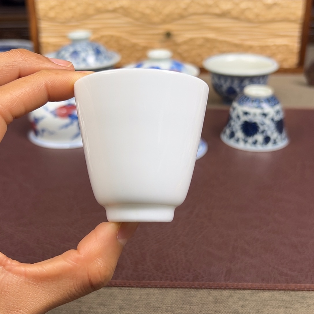 摆件景德镇闻香白胎小客杯