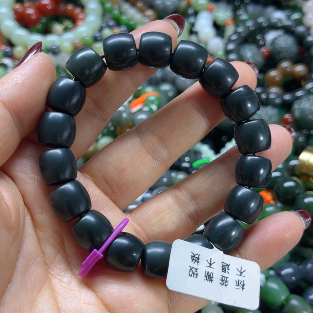 未镶嵌手链和田玉