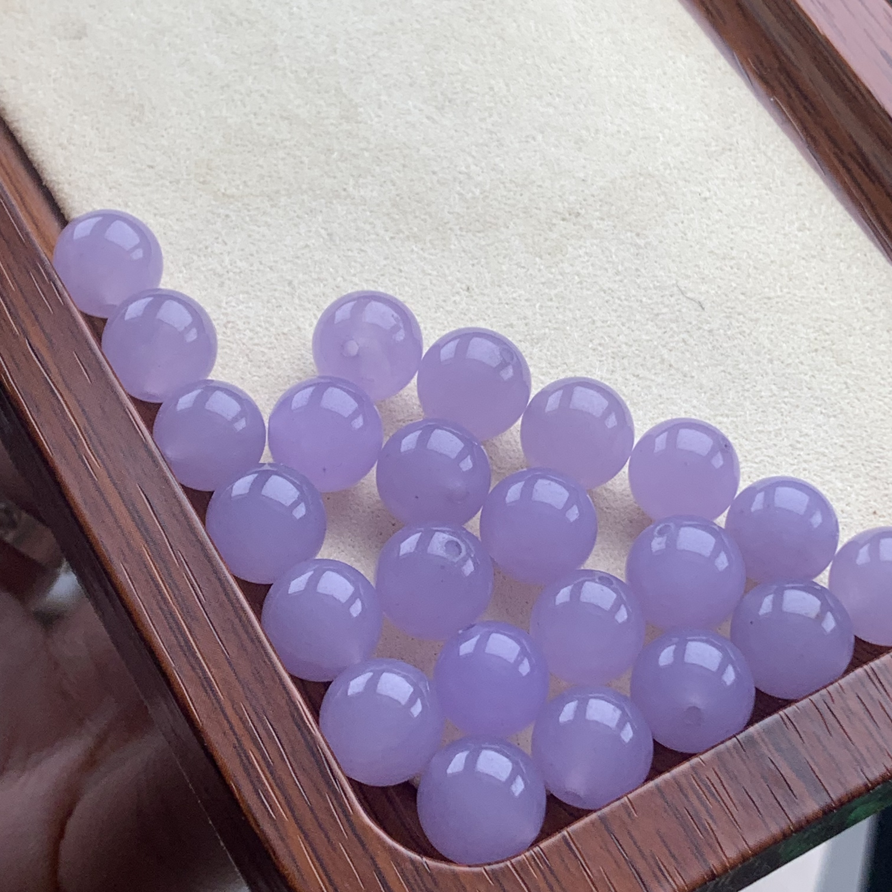 卡10mm左右 天然缅甸翡翠A货 茄紫单珠 多样性发货其一