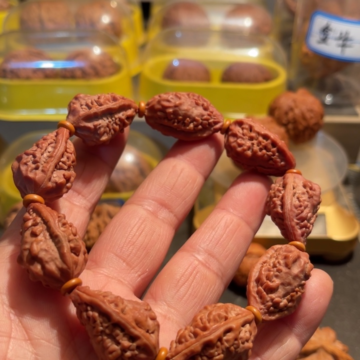 文玩核桃把件手串