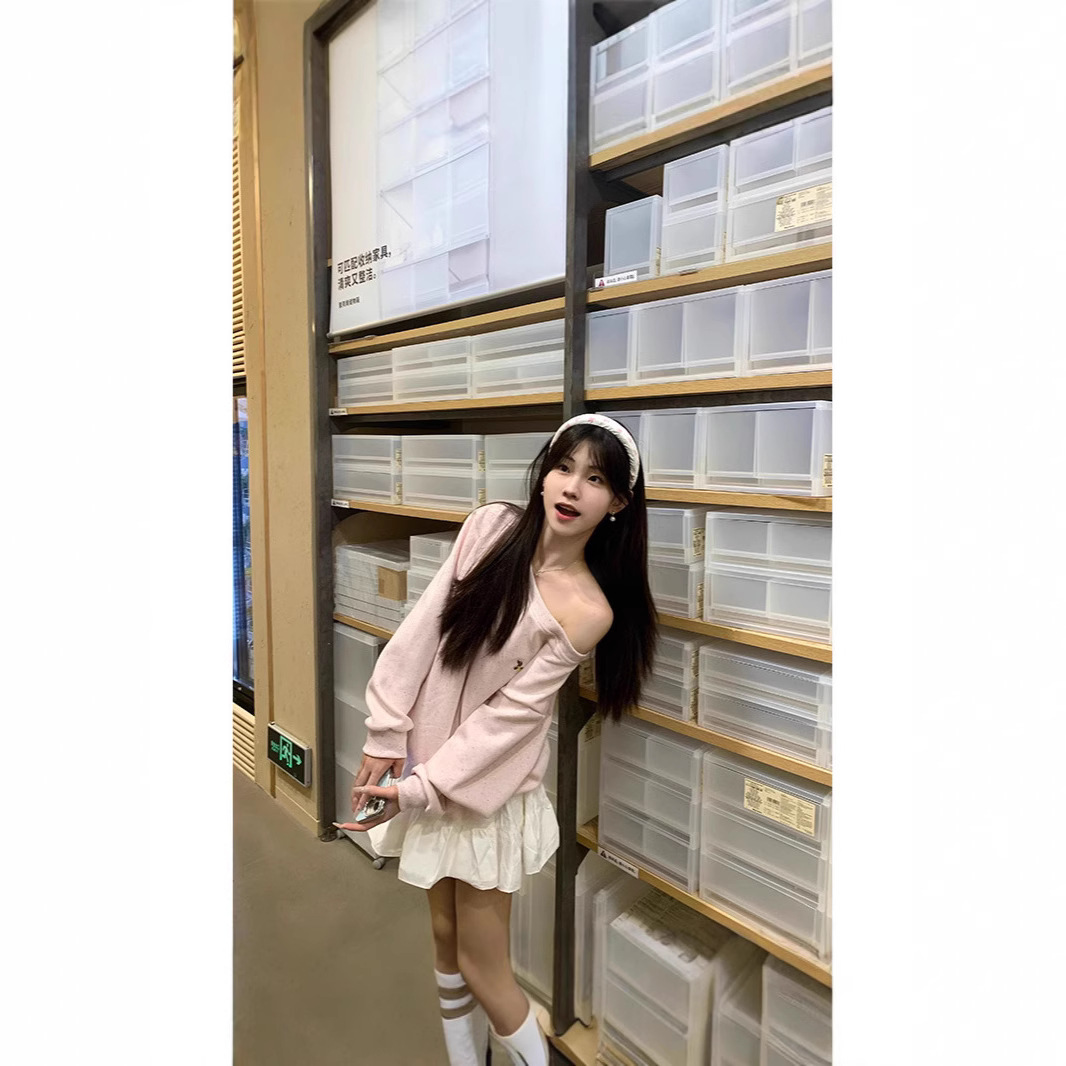 【直发】个性甜妹风斜肩小狗刺绣长袖卫衣女秋季宽松休闲上衣