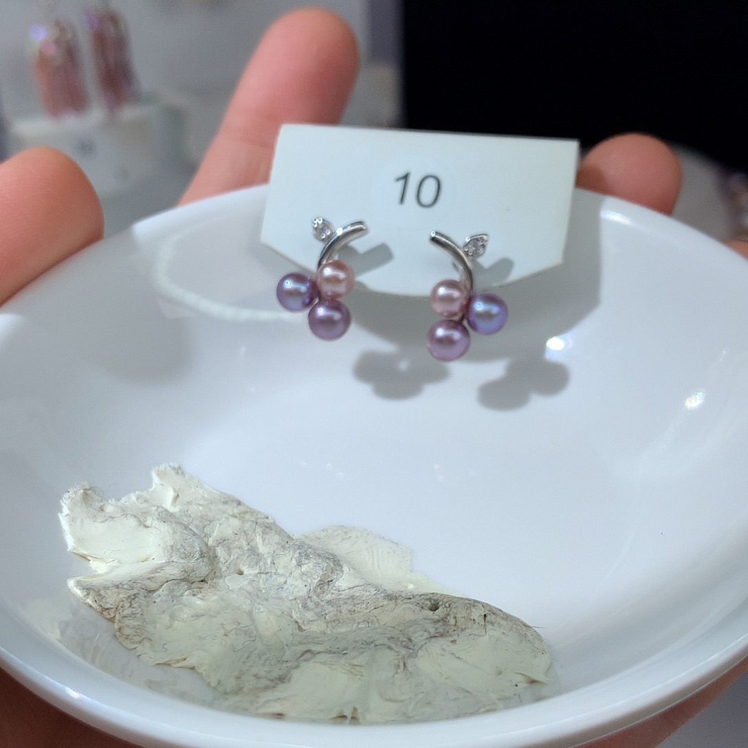 仙***掌银S925镶嵌淡水珍珠耳饰